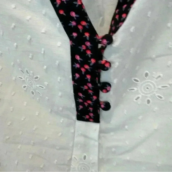 Matilda Jane Womens Size M Eyelet Floral Blouse Cherry Print Popover - Picture 5 of 10